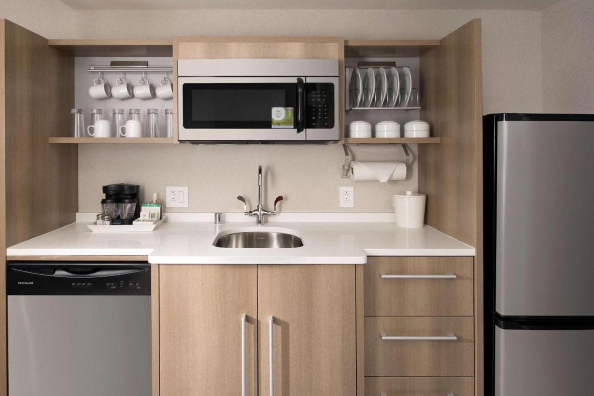 Home2 Suites By Hilton Хаттисберг Экстерьер фото